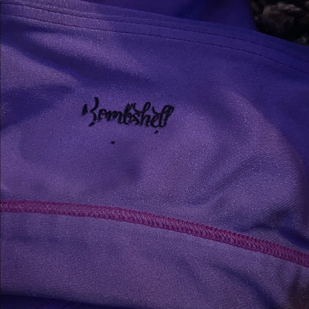 M26 Bombshell Sportswear Top - Picture 5 of 5